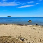 Rannamaja Kuemblustuenni & Saunaga * Haapse