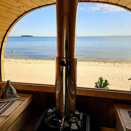 Rannamaja Kuemblustuenni & Saunaga