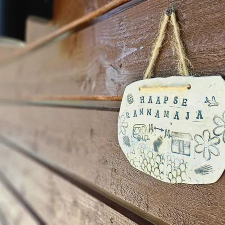 Rannamaja Kuemblustuenni & Saunaga Puhkemaja