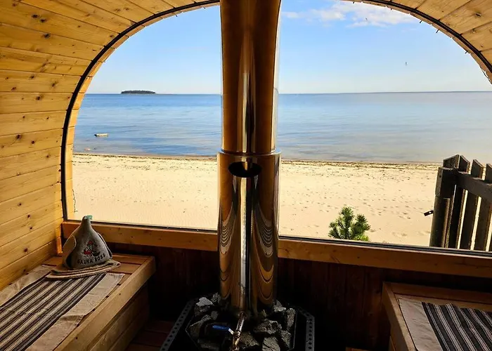 Rannamaja Kuemblustuenni & Saunaga