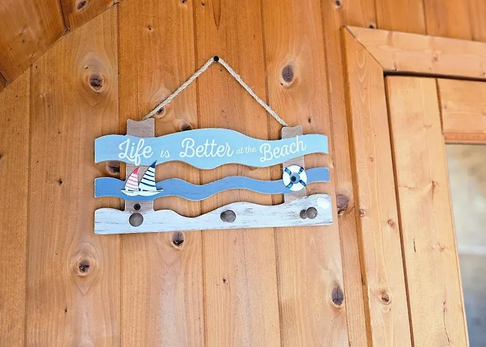 Rannamaja Kuemblustuenni & Saunaga